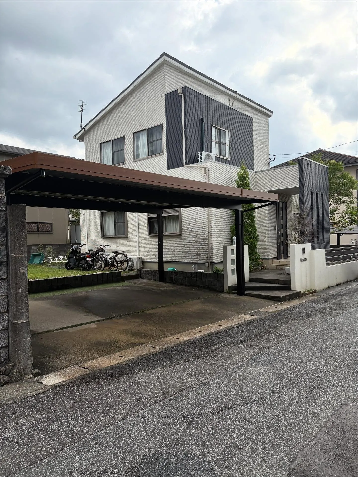 🏠福岡市南区のA様邸で、YKK APのジーポートプロを使用し...