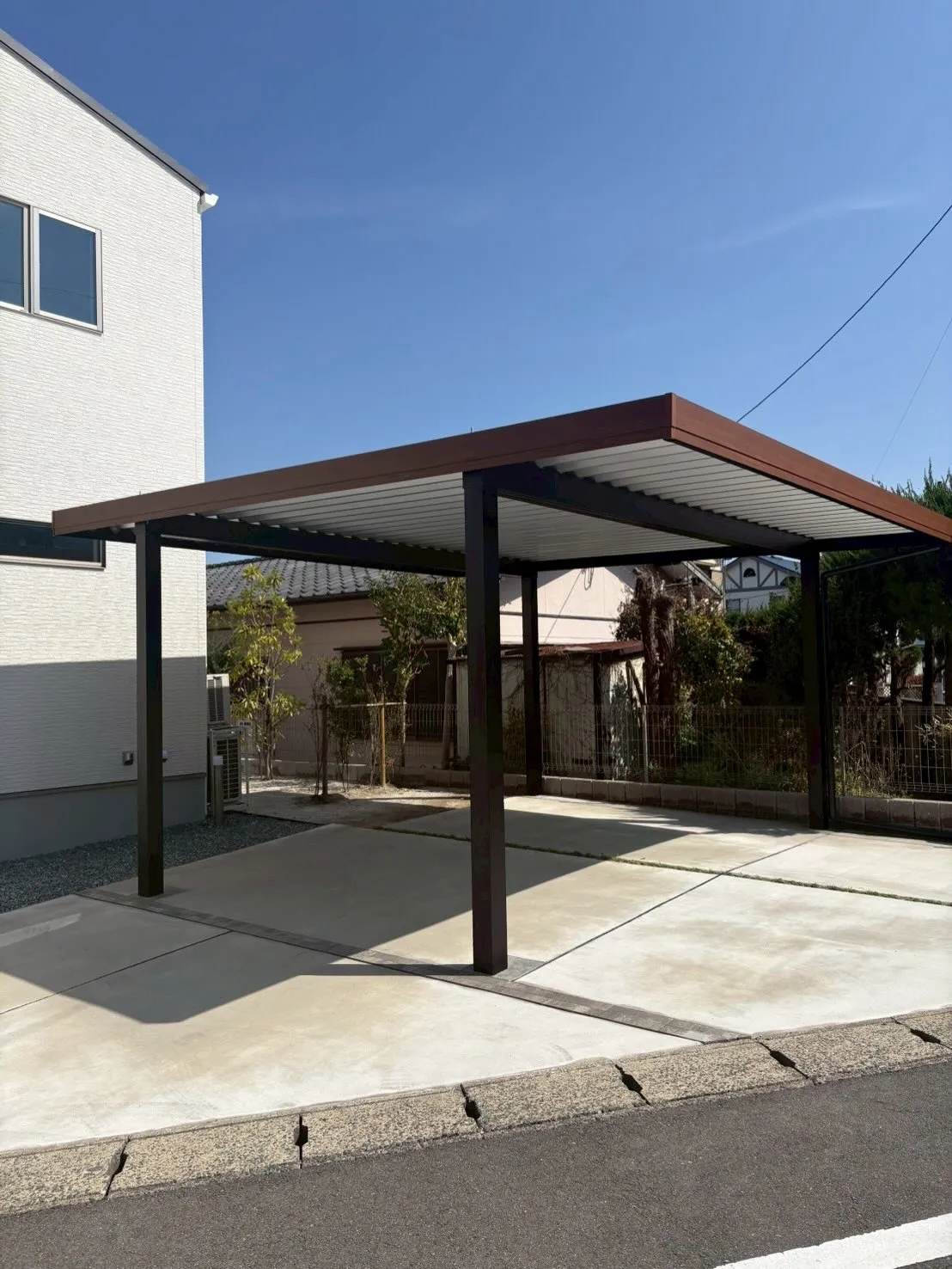 福岡市西区のK様邸にて、ジーポートプロの施工を担当させていた...